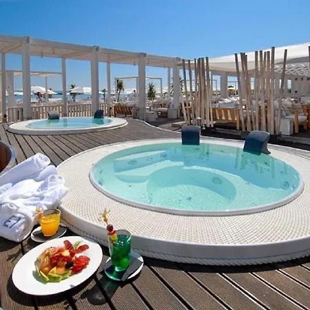 Tramonto Luxury With Private Swimming Pool Apartamento